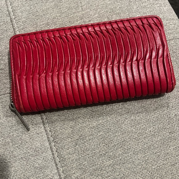 Large Red Coach Wallet Authentic Vintage early 2000s - Picture 5 of 5